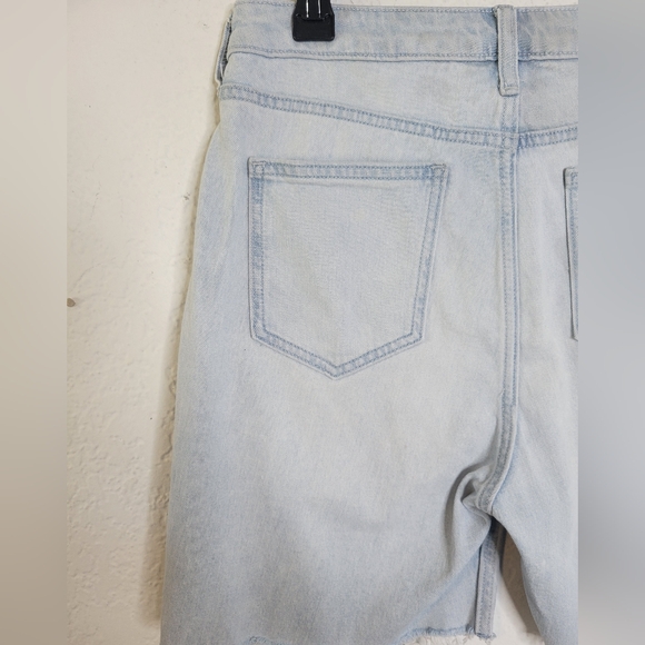 Elizabeth and James Cut Off Shorts Sz 28 Denim Raw Hem Light Wash Organic Cotton - Picture 7 of 15